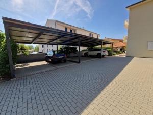 Fotografie z fotogalerie ubytování APARTMENTS JOSIPA v destinaci Baška