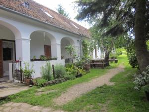 A garden outside Bozsoki Pihenő