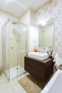 Ένα μπάνιο στο Premium One Bedroom Seaview Space Available