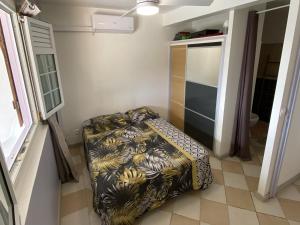 Una cama o camas en una habitación de Appartement T2 B - vue campagne