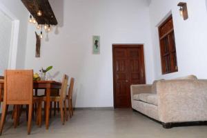 Χώρος καθιστικού στο Luxury Villa close to famous Hikkaduwa Beach +25 φωτογραφίες