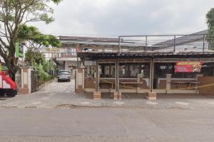 Gambar di galeri bagi Urbanview Hotel Anggrek Puncak by RedDoorz di Cianjur