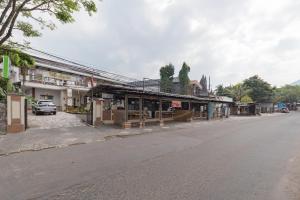 Kejiranan di persekitaran atau kejiranan dekat dengan hotel