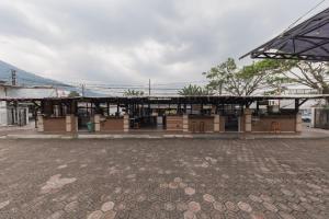 Gambar di galeri bagi Urbanview Hotel Anggrek Puncak by RedDoorz di Cianjur