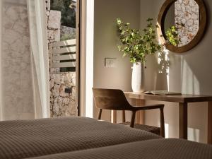 Posteľ alebo postele v izbe v ubytovaní Thelxi's Suite I - Brand New Seaview Suite!