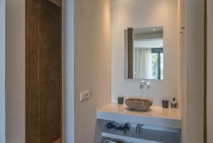 Phòng tắm tại Villa Alina +31 ảnh