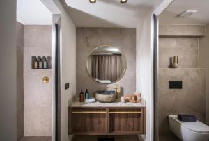 Ванная комната в Elounda Infinity Exclusive Resort & Spa - Adults Only