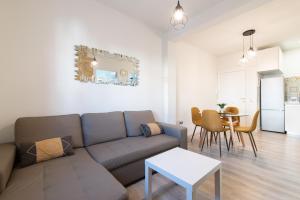 Kuchyňa alebo kuchynka v ubytovaní Apartamento Triana Habitame inmobiliaria