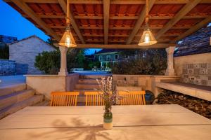 Fotografie z fotogalerie ubytování Villa Komelo v destinaci Škrip