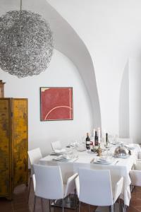Ресторант или друго място за хранене в Gli Orti Di Malva B&B