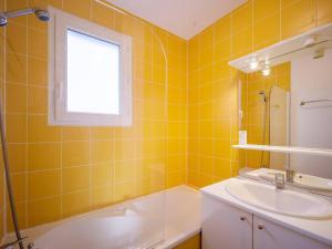 Kúpeľňa v ubytovaní Appartement 8 personnes, Wi-Fi, parking - Peyragudes - FR-1-695-15 + 8 fotografií