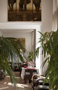 Restaurace v ubytování Hôtel Océan Vagabond