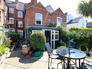 Το κτήριο όπου στεγάζεται  η παραθεριστική κατοικία