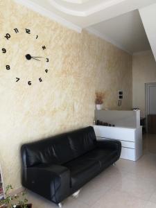 Letto o letti in una camera di FRESH Hotel Kobuleti