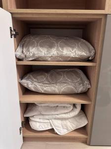 Φωτογραφία από το άλμπουμ του Cozy 1 bedroom apartment στο Βουκουρέστι