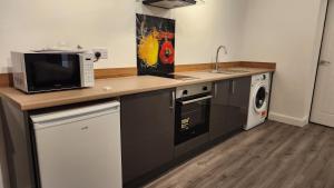 Nhà bếp/bếp nhỏ tại Bridge Street Apartments +12 ảnh