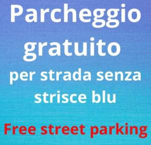 サレルノにあるCuscino e Cornettoのパラデベツレス当たりの文字