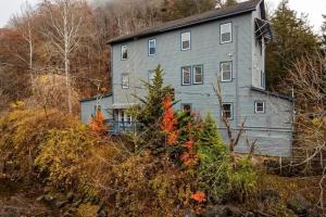 Fotografie z fotogalerie ubytování Riverside Retreat and Karaoke Oasis v destinaci McDowell + 58 fotografií