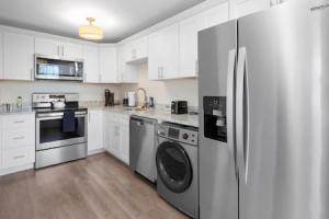 Η κουζίνα ή μικρή κουζίνα στο Affordable 1-BR by DMC Detroit