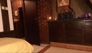 Letto o letti in una camera di Šumska kuća Atina - Devojački Bunar