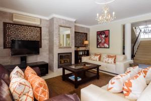 Afbeelding uit fotogalerij van Casa Lago in Quinta do Lago +74 foto's