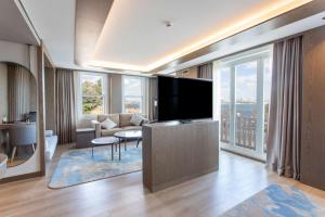 A television and/or entertainment centre at Radisson Hotel Istanbul Sultanahmet