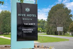 Hive Hotel, Moruya