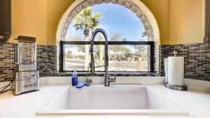 Foto sihtkohas Fountain Hills asuva majutusasutuse Fountain Hills Gem with Pool and Great Views galeriist