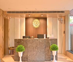 Vstupní hala nebo recepce v ubytování Hotel Silver Land New Digha with Rooftop Pool + 37 fotografií