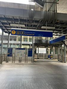 Φωτογραφία από το άλμπουμ του Bangwa House - MRT Bangwa Station στη Μπανγκόκ