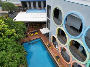 Piscina di White Rabbit Hostel o nelle vicinanze