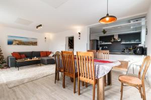 Kuchyň nebo kuchyňský kout v ubytování APARTMÁN Abertamská Chata