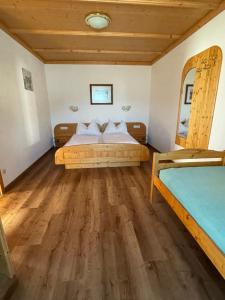 Ένα ή περισσότερα κρεβάτια σε δωμάτιο στο Moserhof +6 φωτογραφίες
