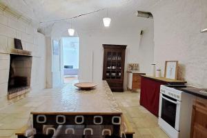 A cozinha ou kitchenette de Maison typique Touraine proche Loire et Tours pour 4 p.