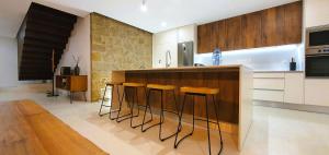 Kuchyň nebo kuchyňský kout v ubytování Quinta da Lameirinha Douro, Boutique Home