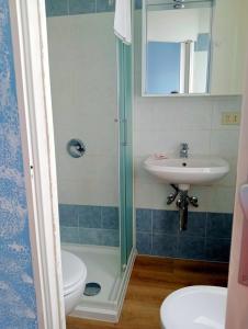 A bathroom at Albergo Belvedere