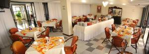 מסעדה או מקום אחר לאכול בו ב-Hotel Praia da Sereia