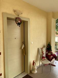 A seating area at Small apartment, great view!