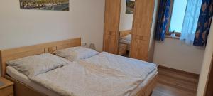 Postel nebo postele na pokoji v ubytování Ferienwohnung Widmann