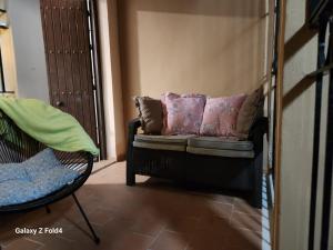 Posedenie v ubytovaní Apartament Naranja con piscina urb El Paraiso