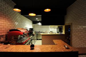 Η κουζίνα ή μικρή κουζίνα στο Role Street Hostel