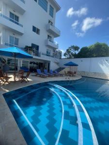 ein Pool im oder in der Nähe des Hotels Imperial in der Unterkunft Hotel Altamar Cartagena in Cartagena de Indias