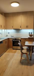 Afbeelding uit fotogalerij van Antirrio apartments - Superior Bridge Apartment in Antirrio