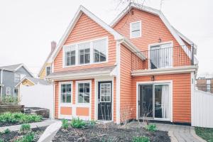 a house with an orange at The Great George in Charlottetown