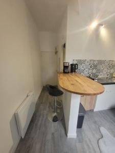 Η κουζίνα ή μικρή κουζίνα στο Studio 1 - Rouen centre-ville