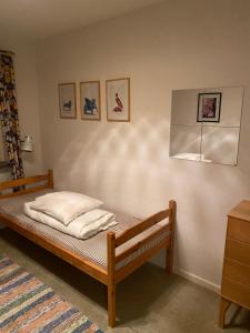Postel nebo postele na pokoji v ubytování Fristad Hostel Vitsand