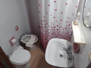 Un baño de Departamento en el centro de Colon