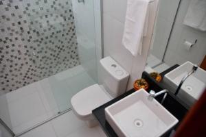 Casa das Dunas Residence até 8 pessoas (apto 3)的一间浴室