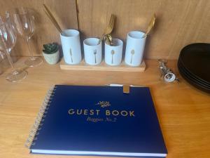 Φωτογραφία από το άλμπουμ του Baggies No.2 στο Μπράιτον & Χόουβ +16 φωτογραφίες