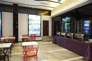 Restaurace v ubytování Lavande Hotel Zhanjiang Guomao
